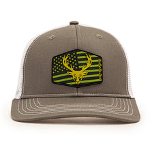 Load image into Gallery viewer, Flag Patch Hat

