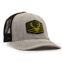 Load image into Gallery viewer, Flag Patch Hat
